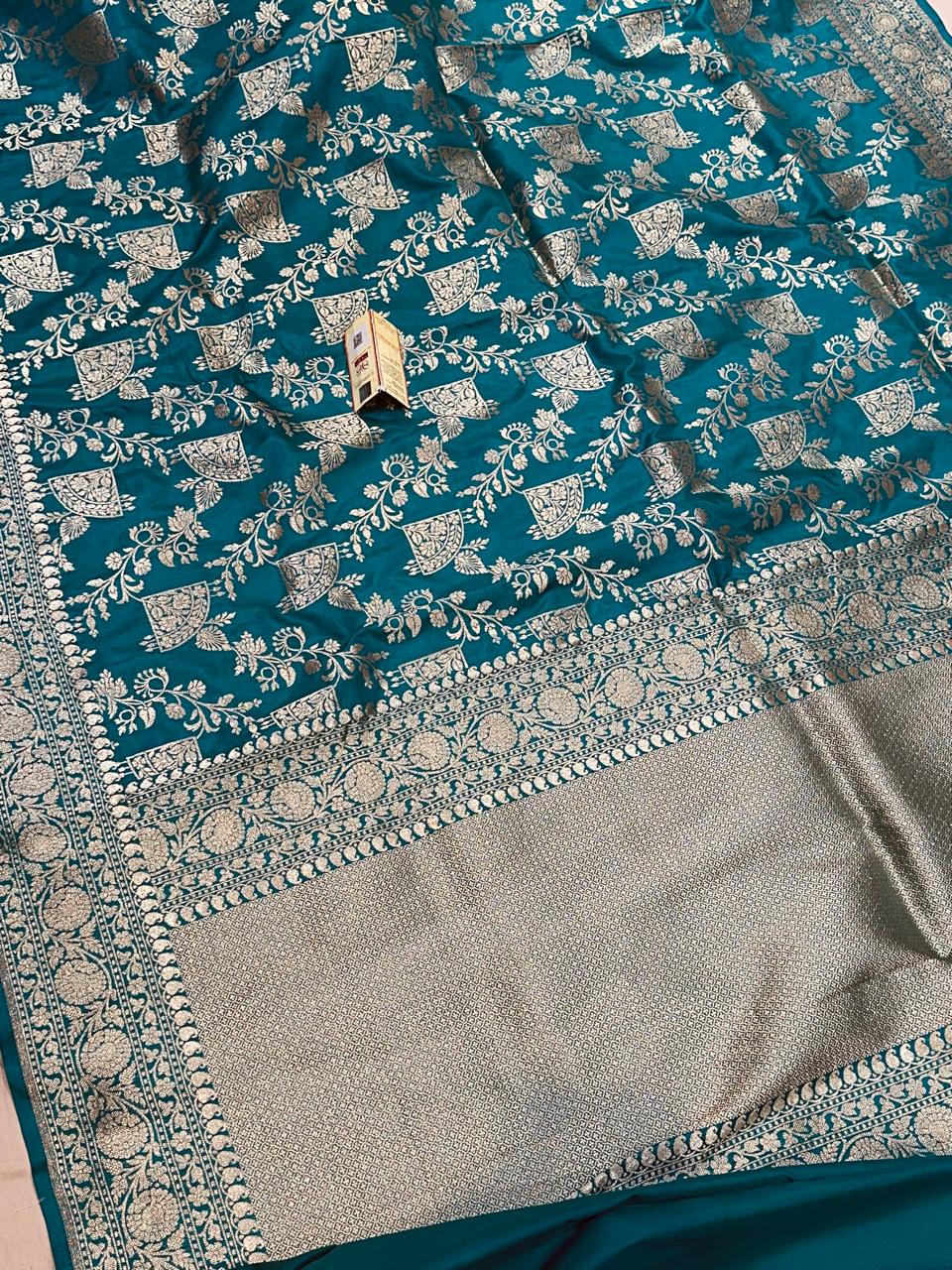 Banaras 100% pure katan silk Saree with allover real zari weave antique jaal weave