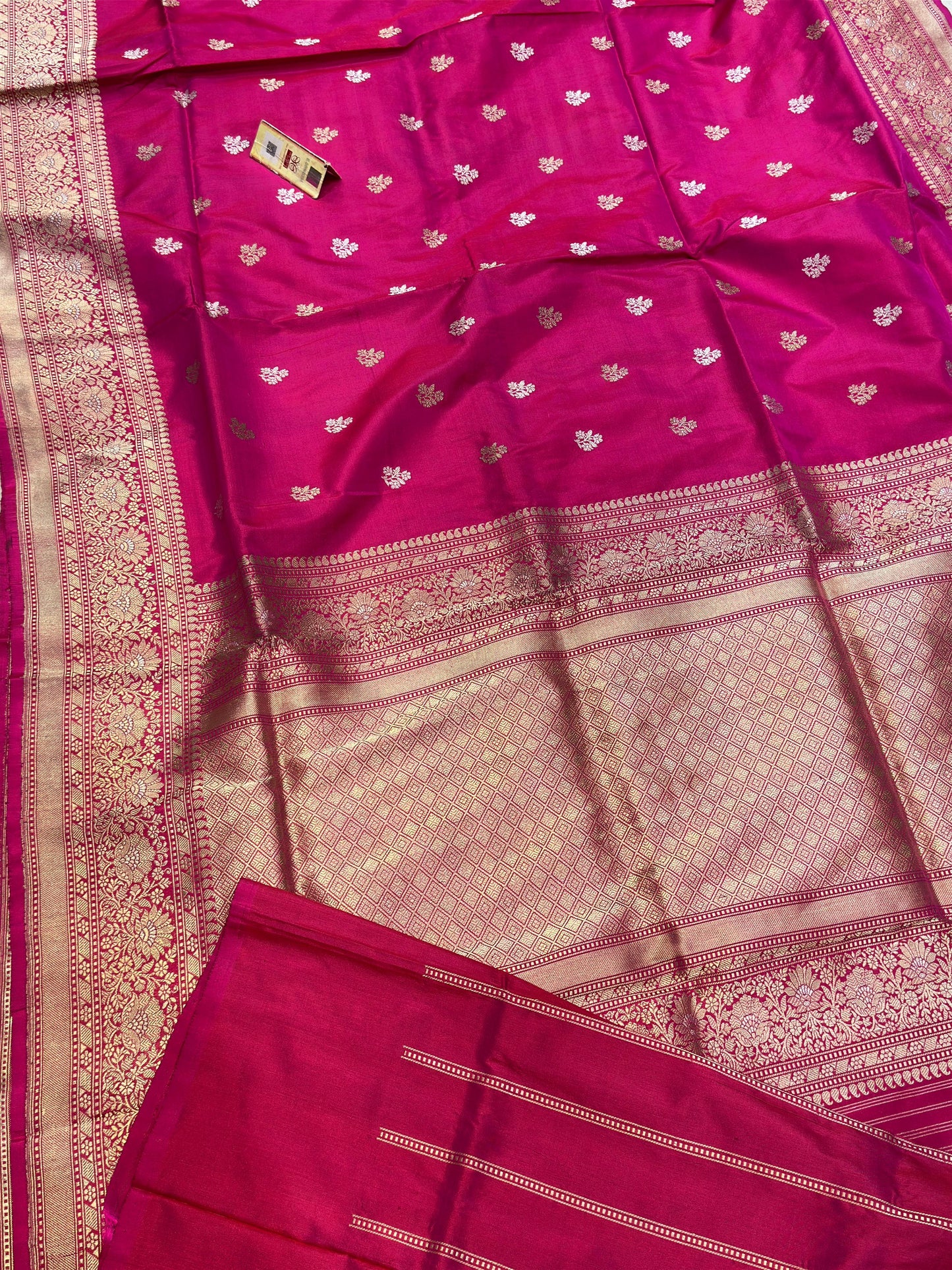 Banaras 100% Pure katan Silk Saree with allover beautiful Sona Roopa kadua Buti design On full body with water zari