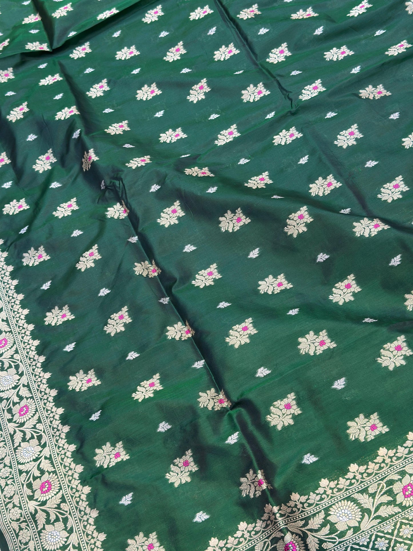 Banaras 100% Pure katan Premium Minakari Silk Saree with allover beautiful Minakri Buta design