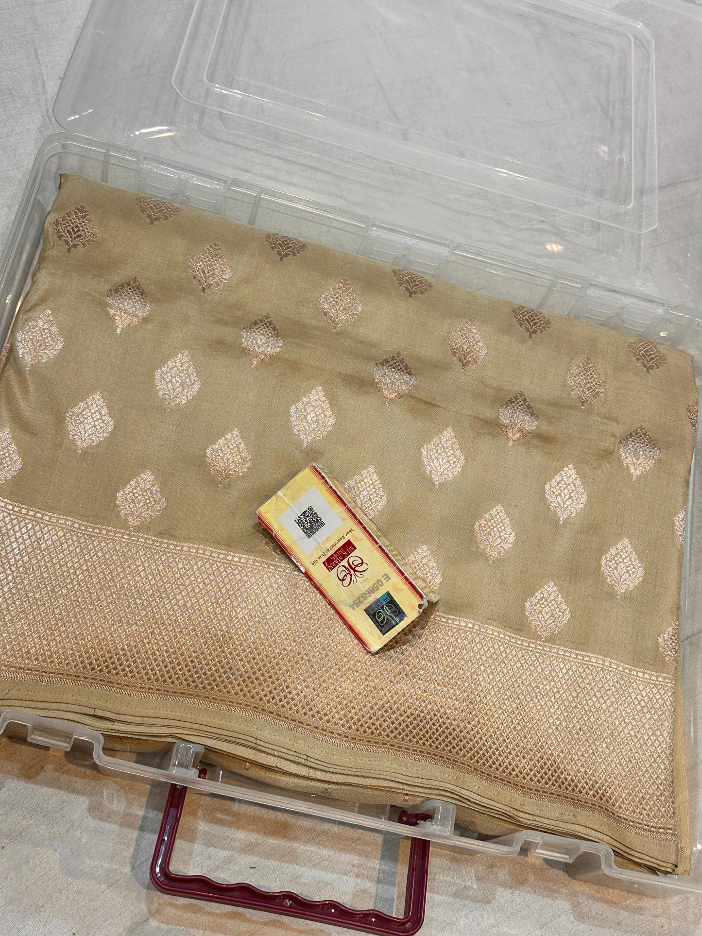 Banaras 100% Pure katan Silk Saree with allover beautiful jaal design On full body with water zari colour of weave