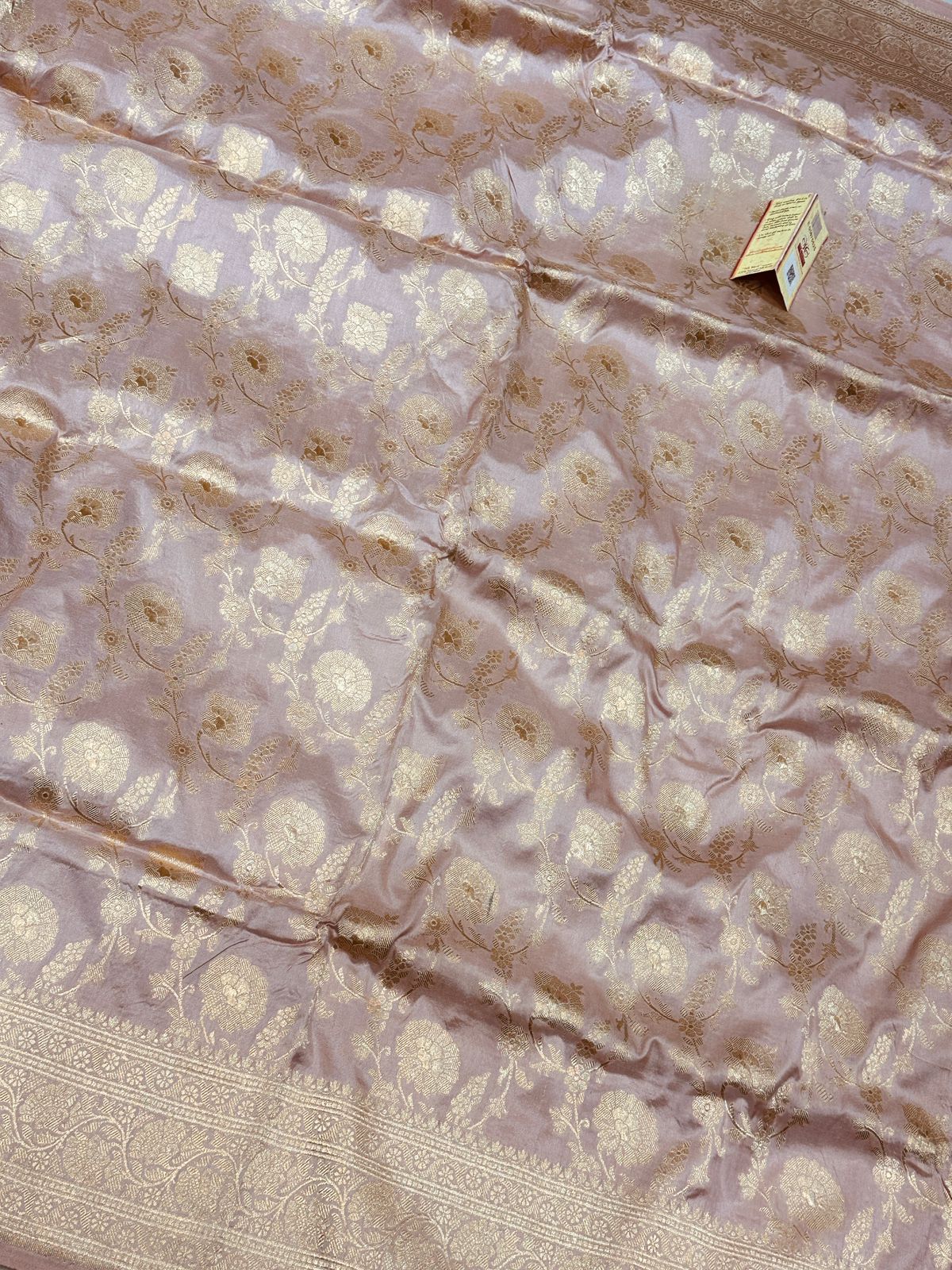 Banaras 100% Pure katan Silk Saree with allover zari weave Jaal Design and Zari border (Rose Pink)