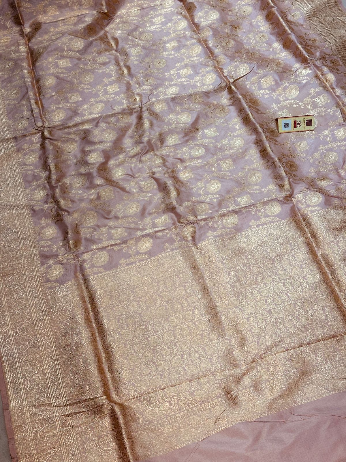 Banaras 100% Pure katan Silk Saree with allover zari weave Jaal Design and Zari border (Rose Pink)