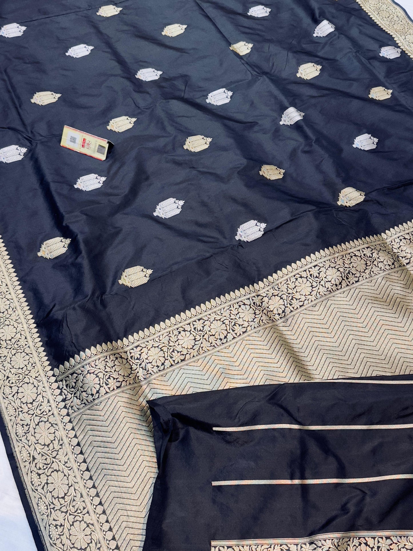 Banaras 100% pure katan kadua silk Saree with premium real silk saree (Black)