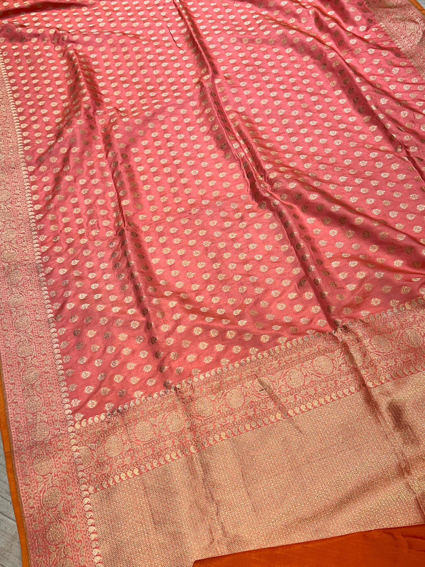 Banaras 100% pure katan silk Saree with premium real silk saree with allover water zari (Peach)