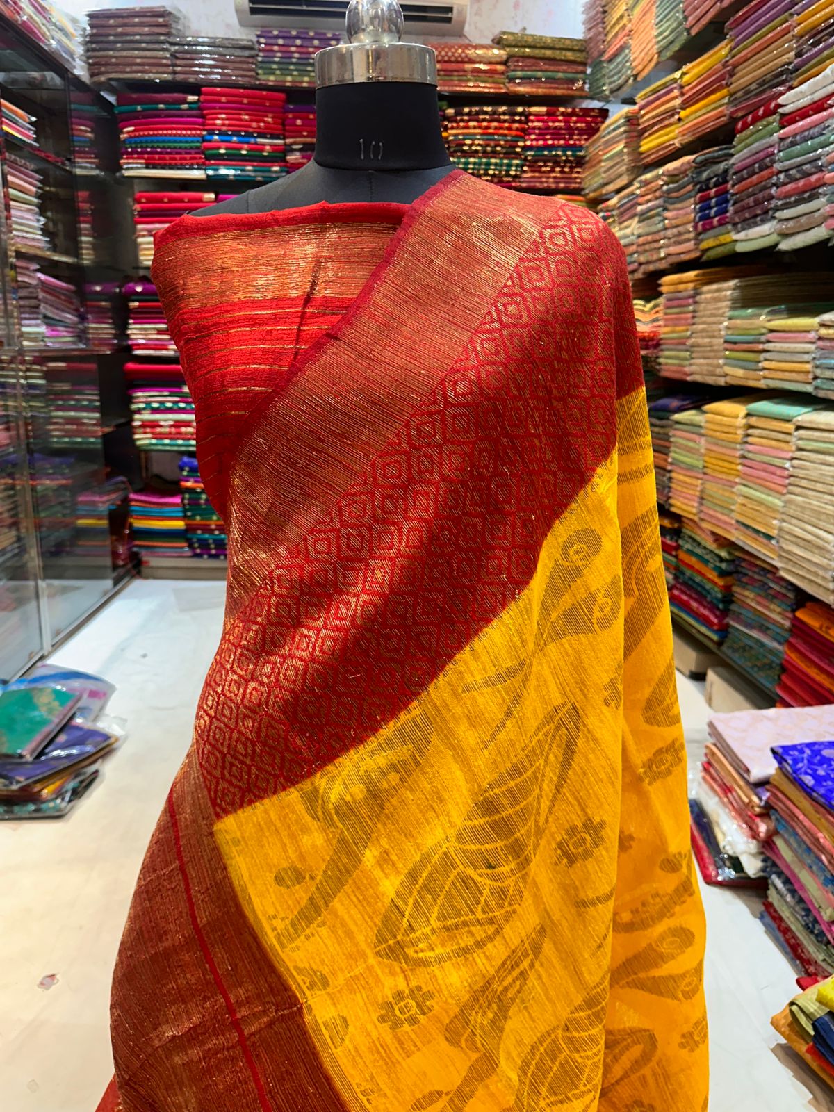 Banarasi 100% pure Raw dupion silk saree