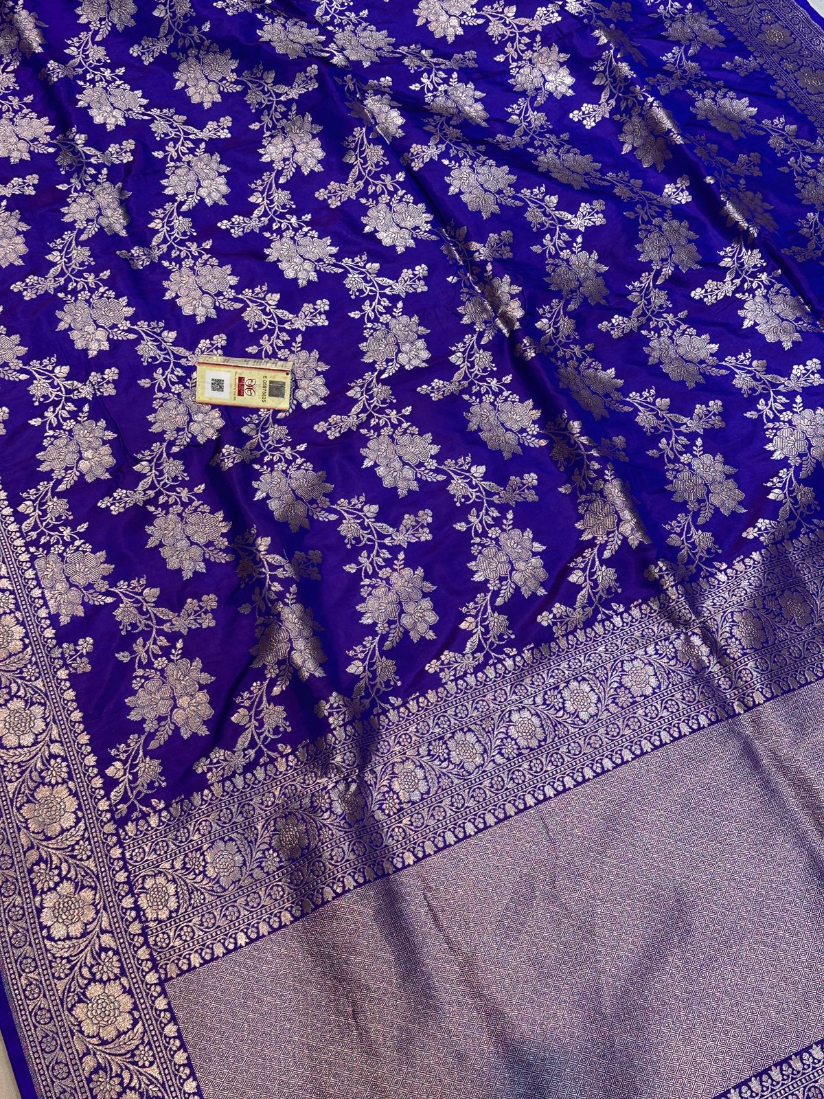 Banaras 100% Pure katan Silk Saree with allover antique Zari jaal weave Design