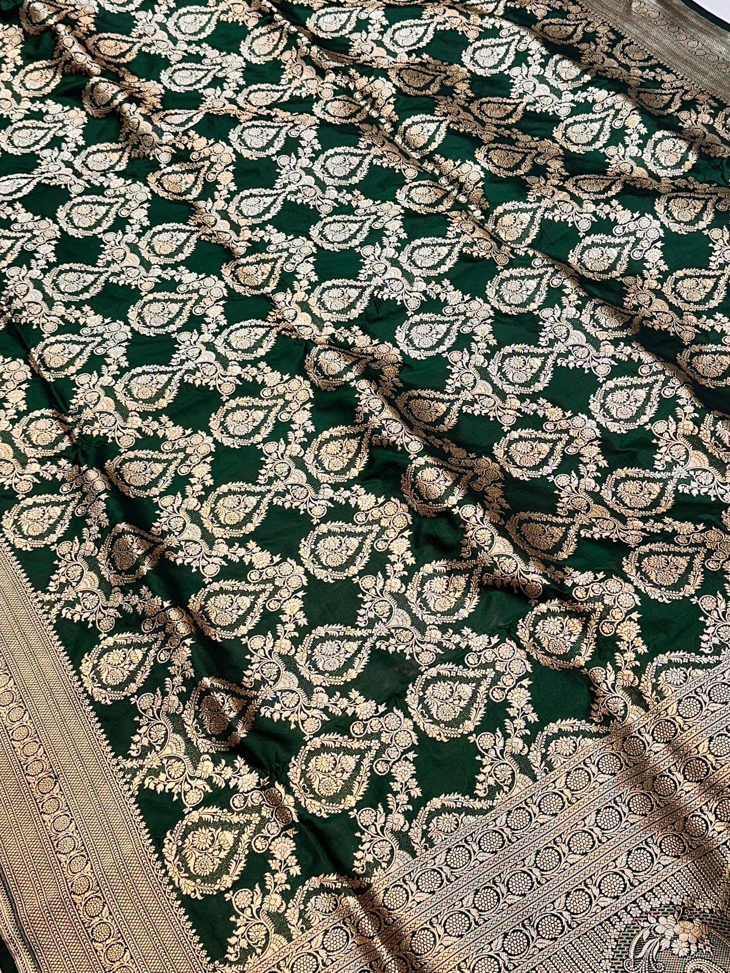 Banaras 100% Pure katan Kanjiwaram Premium Kadua Silk Saree with allover beautiful Zari Jaal design