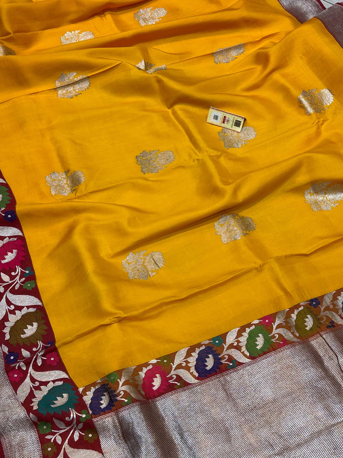 Banaras 100% Pure katan Premium Minakari Paithni Silk Saree with allover beautiful Buta design
