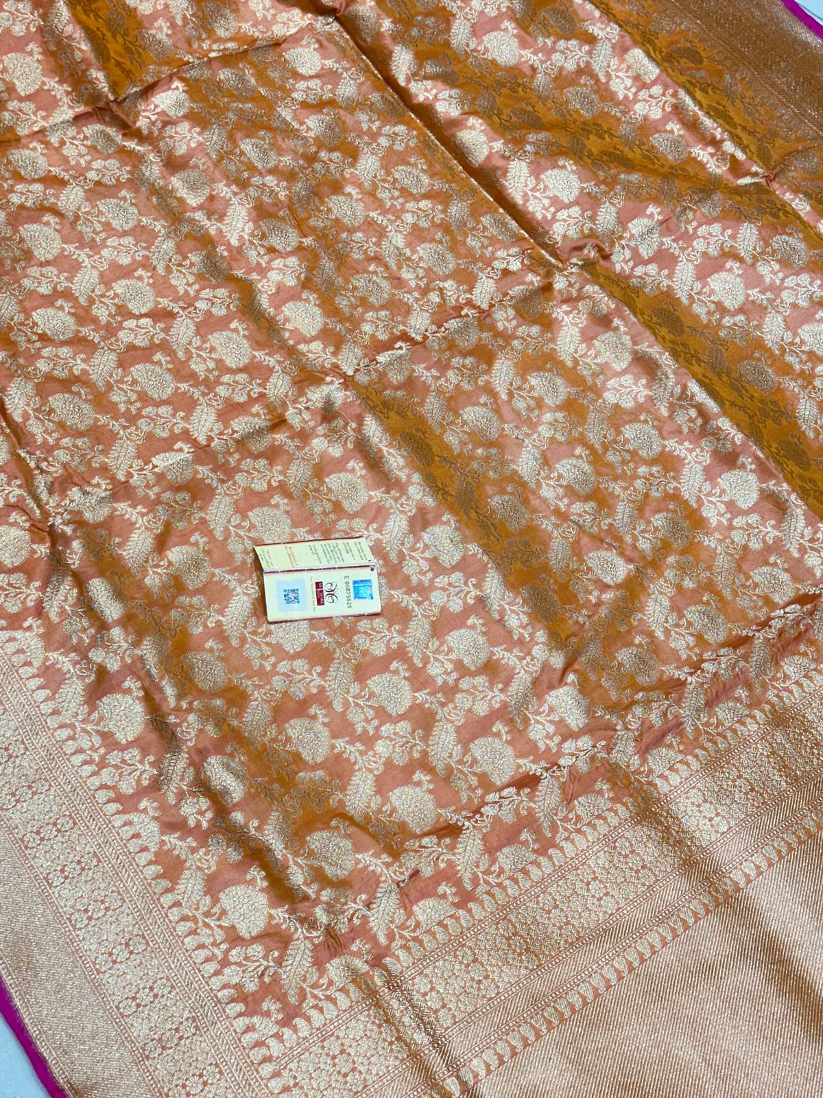 Banaras 100% Pure katan Silk Saree with allover zari weave Design and Zari border (Dual Peach)