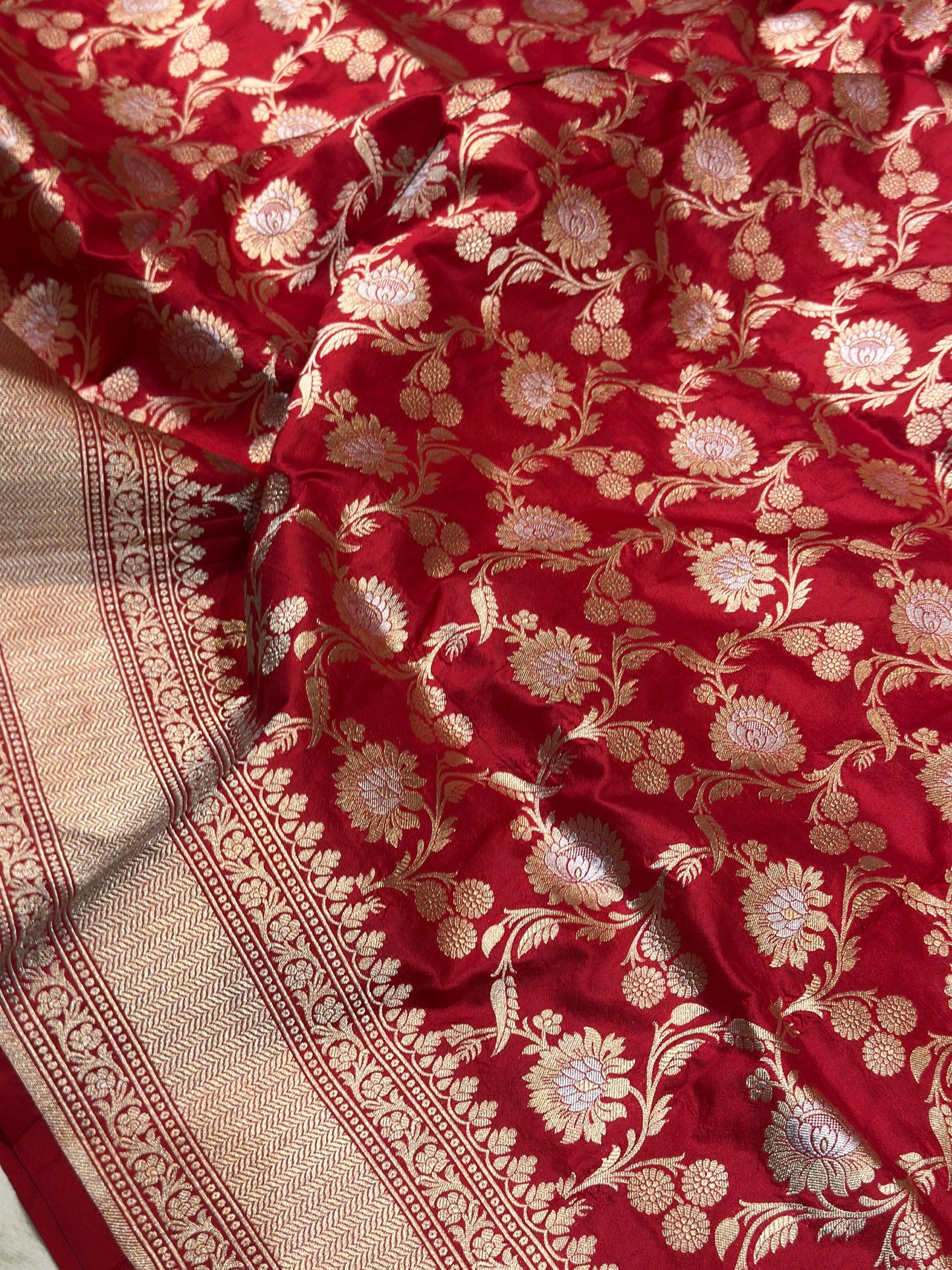 Banaras 100% Pure katan Silk Saree with allover beautiful Sona Roopa Mina design
