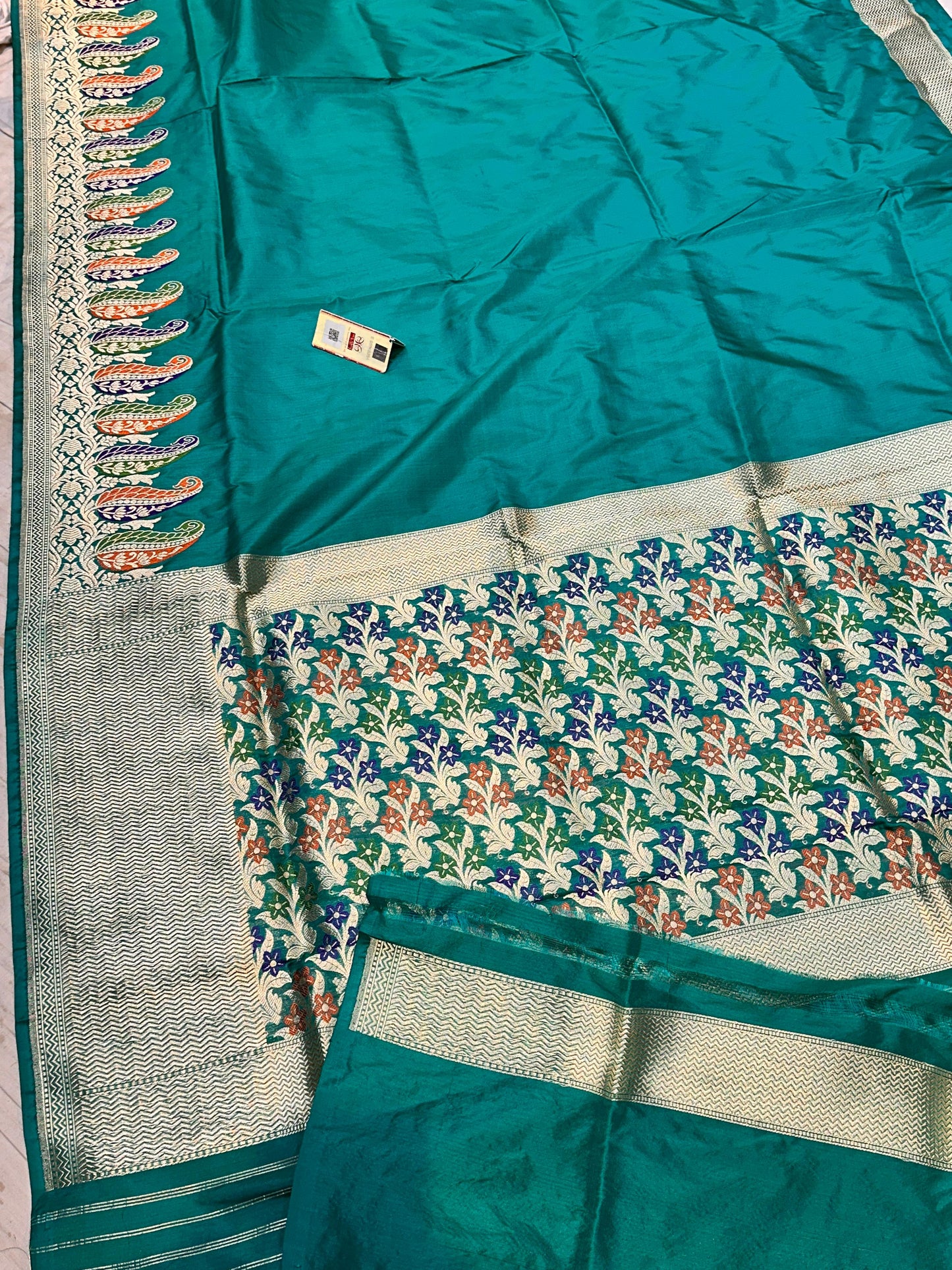 Banaras 100% Pure katan Silk Saree with allover plain full body with Water Zari colour of weave