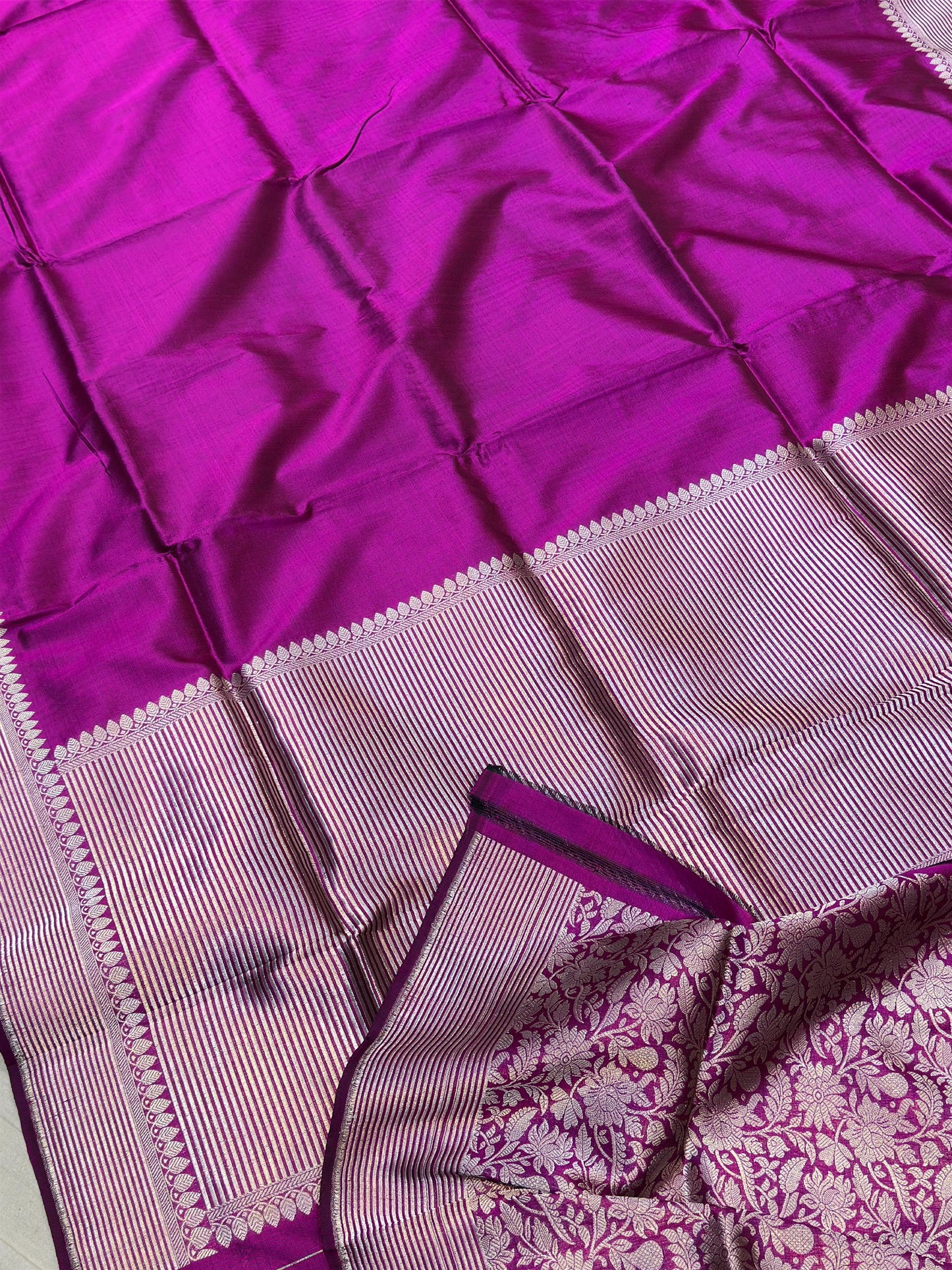 Banaras 100% Pure katan Silk Saree with allover plain full body with Silver zari colour of weave