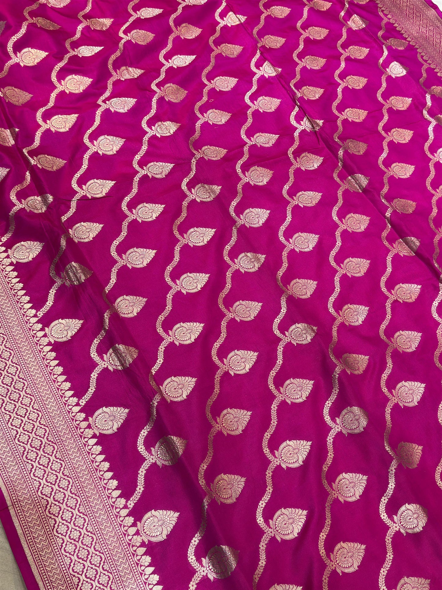 Banaras 100% Pure katan Silk Saree with allover beautiful ada Jaal