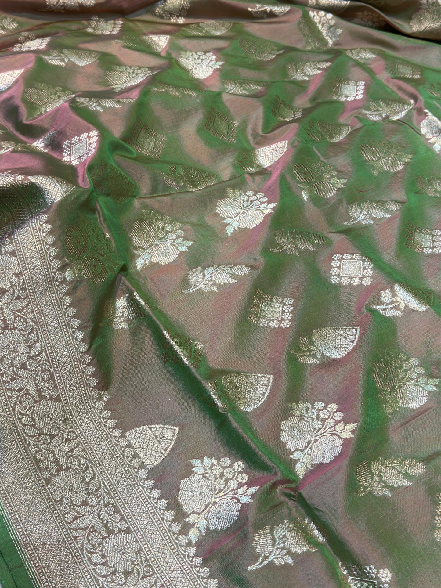 Banaras 100% Pure katan Silk Saree with allover beautiful jaal design On full body with water zari