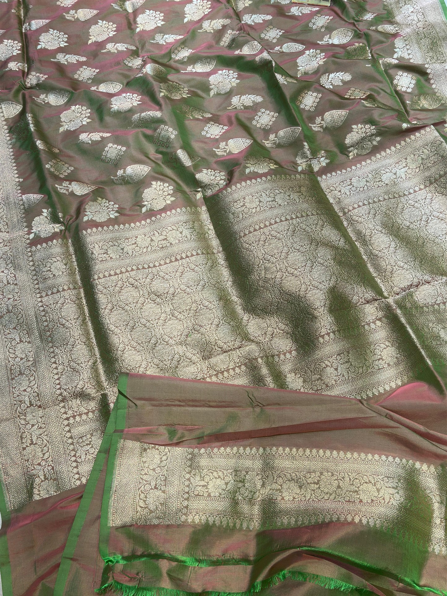 Banaras 100% Pure katan Silk Saree with allover beautiful jaal design On full body with water zari
