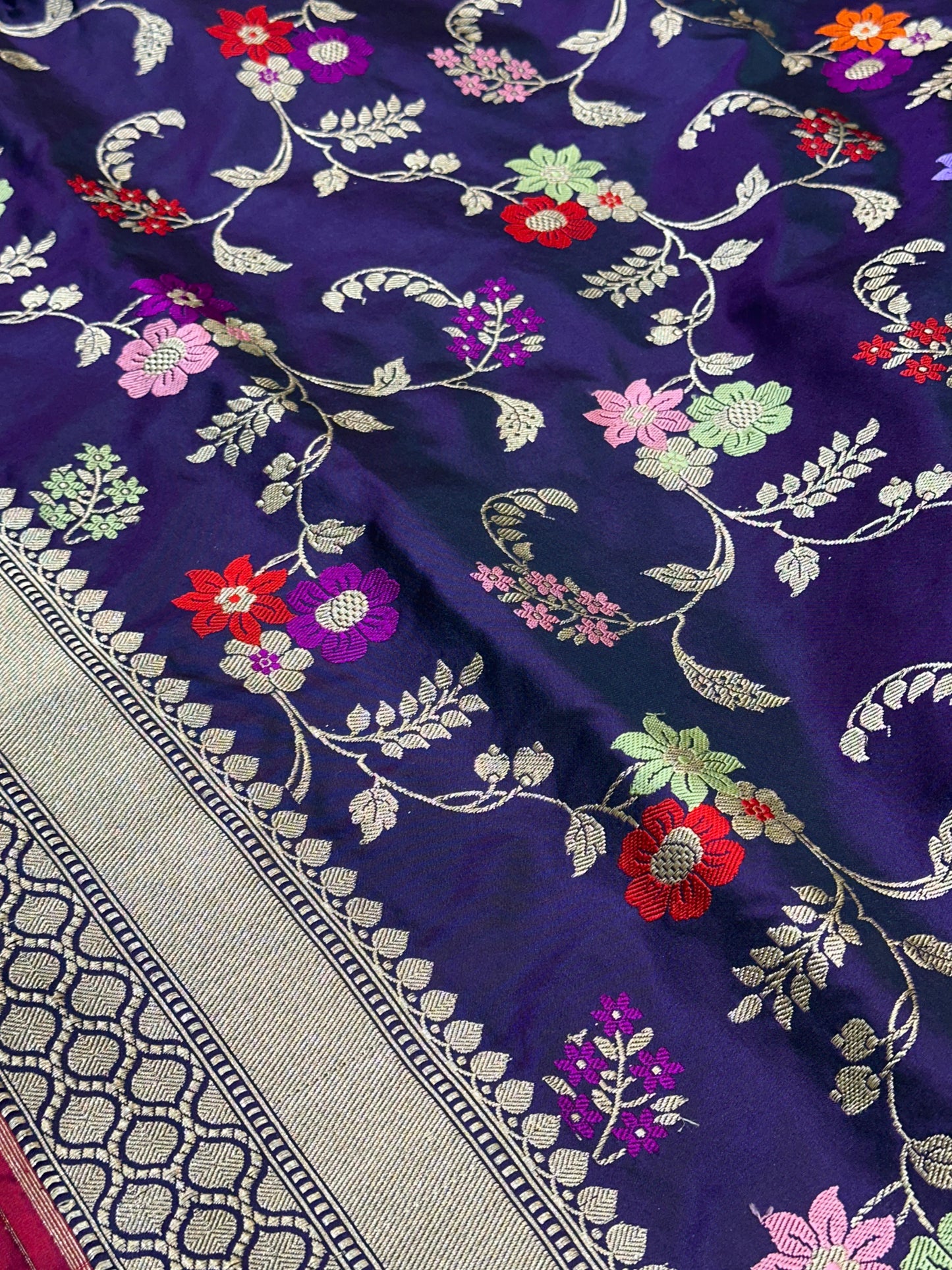 Banaras 100% Pure katan Kadua Tilfi Premium Silk Saree with allover Kadua Minakari Tilfi Jaal weave