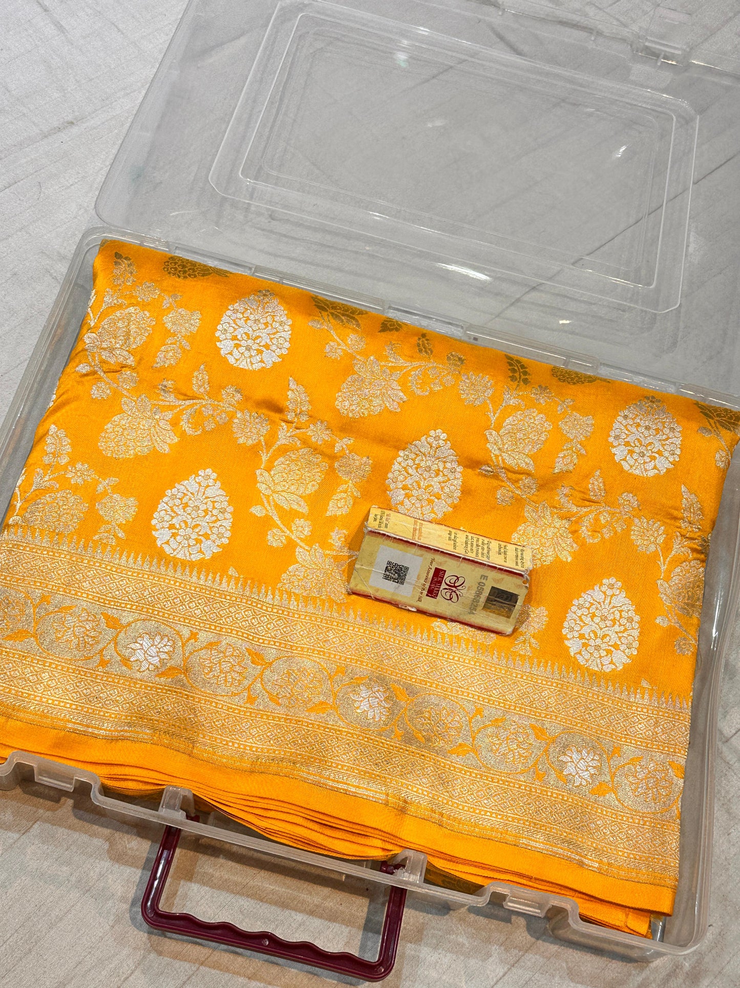 Banaras 100% Pure katan Silk Saree with allover beautiful Sona Roopa jaal design On full body