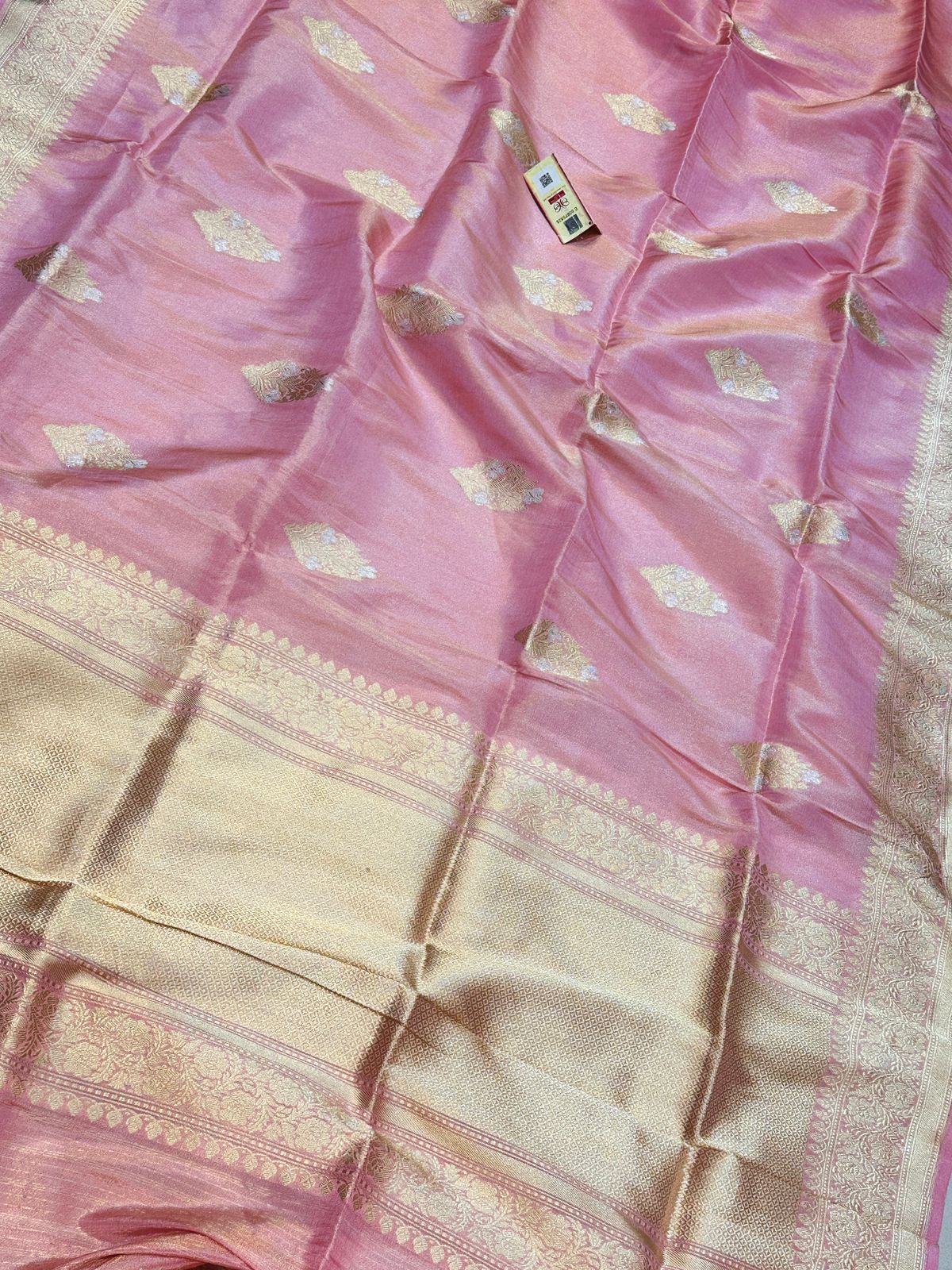 Banaras 100% Pure Tissue katan Silk (Kadhwa) Saree with allover very beautiful antique Sonaroopa kadua buta design