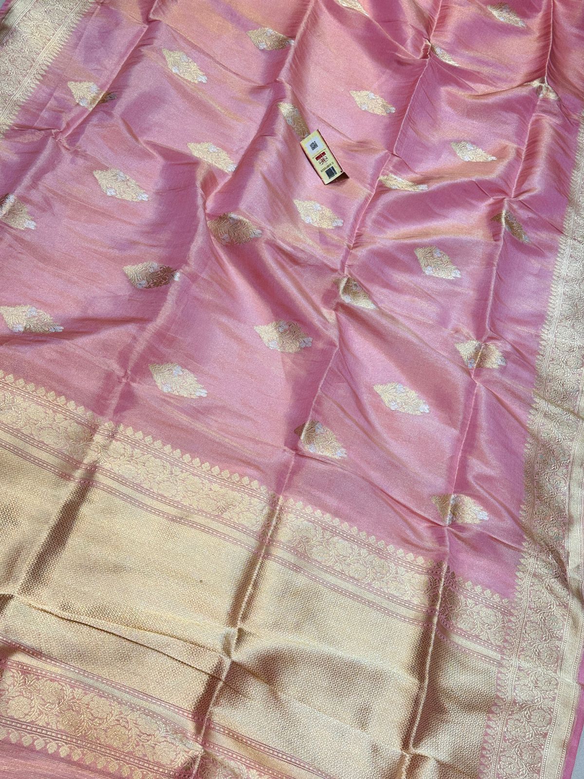 Banaras 100% Pure Tissue katan Silk (Kadhwa) Saree with allover very beautiful antique Sonaroopa kadua buta design