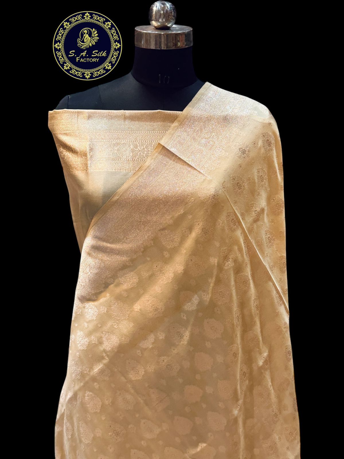 Banaras 100% Pure katan Silk Saree with allover buta design zari border with Zari border