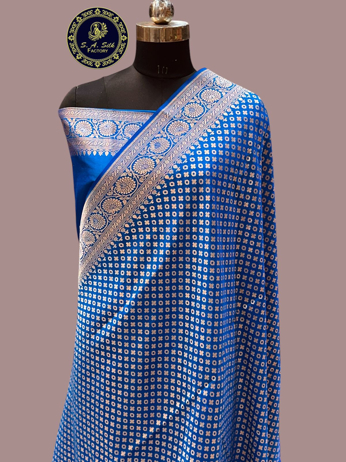 Banaras 100% Pure katan buti Silk Saree with allover Buti zari weave Design