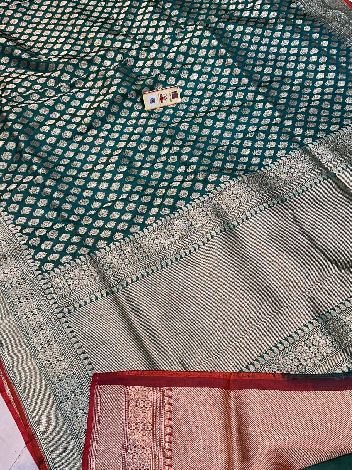 Banaras 100% Pure katan Buti Silk Saree with allover Buti and zari border with self blouse