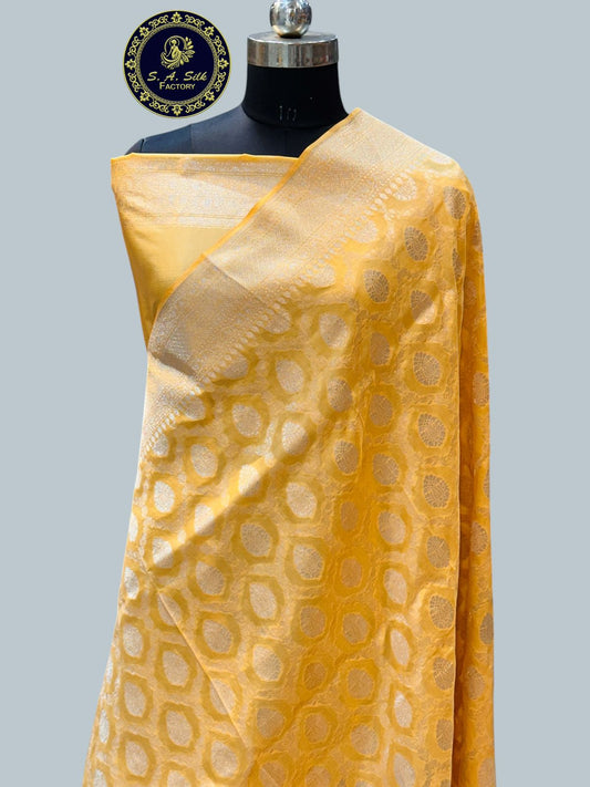 Banaras 100% Pure katan Silk Saree with allover zari weave Mina Buta Design (Sweet Lemon)
